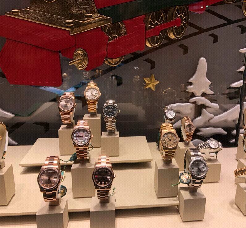 老公买块表，却被女员工骚扰，我勒个去，我直接上手撕