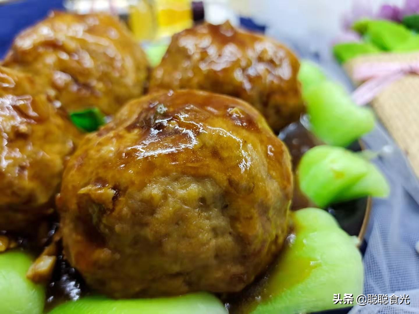 年夜饭吃四喜丸子盘子里放几个,年夜饭必备十种丸子