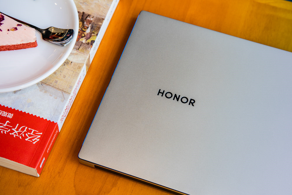 荣耀笔记本电脑magicbook14,magicbook15和14哪个值得入手