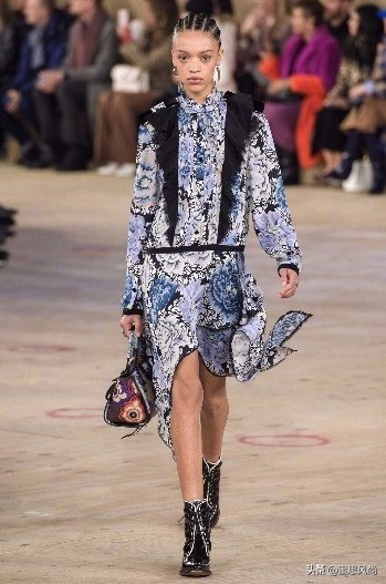 蔻驰米兰时装周,2017纽约时装周蔻驰