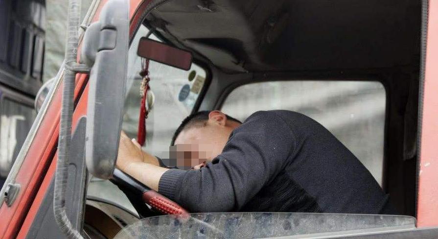 游戏搬砖的真实经历,游戏搬砖真实生活状态