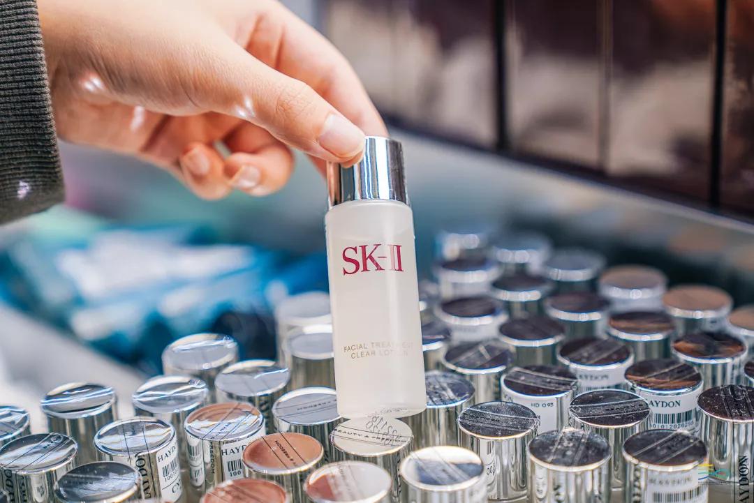 武汉大牌美妆品牌,黑洞高端美妆