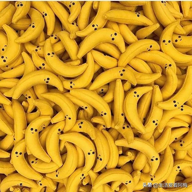 她开了间超市，卖的东西却全是假的，9000件商品，竟被一抢而空