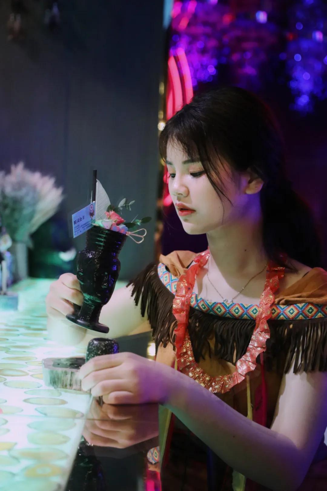 揭秘！神秘「印第安风情」餐吧，竟藏在这个商场里