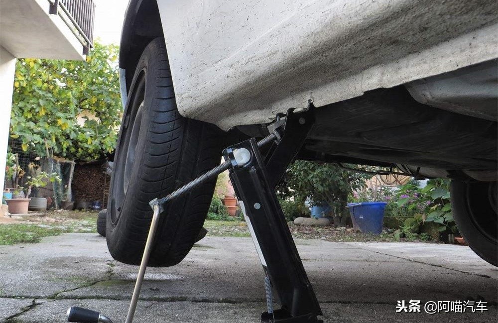 汽车补胎收费贵了怎么投诉,汽车补胎有哪些坑