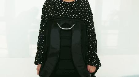 一个英国潮牌户外背包，如何做到颜值、防盗、收纳并存？