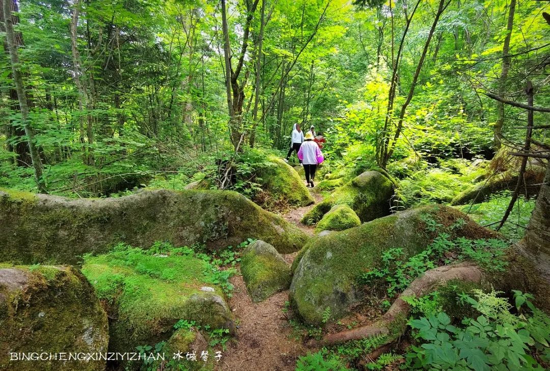 镜泊湖是堰塞湖吗,高山熔岩堰塞湖镜泊湖