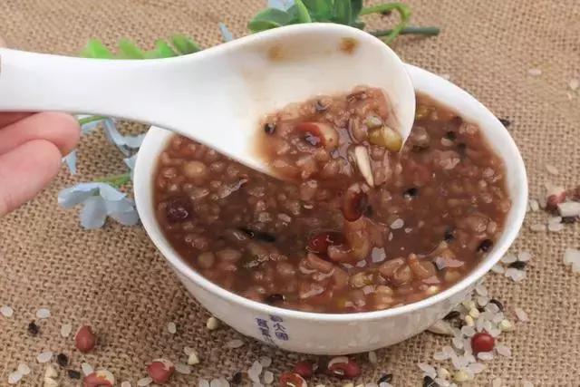 冬天喝什么粥能滋阴润燥去火,家常粥的50种做法