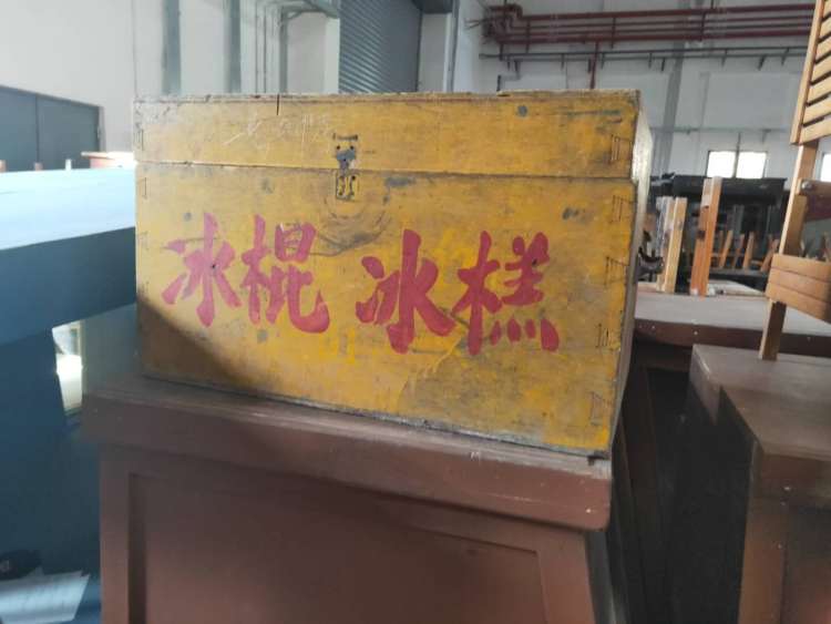 “造雪”“造浪”都有门道，记者带您参观东方影都，揭秘道具、魔音、造浪等影视拍摄幕后