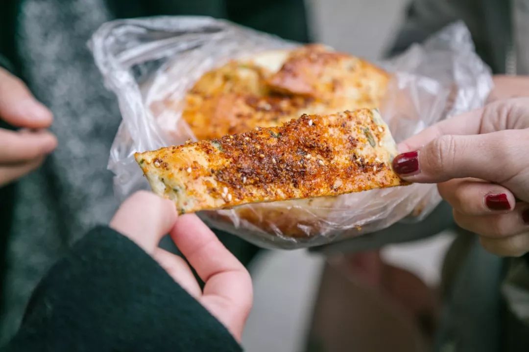 武汉人，等摘下口罩，我们一起去吃这50家店好吗？