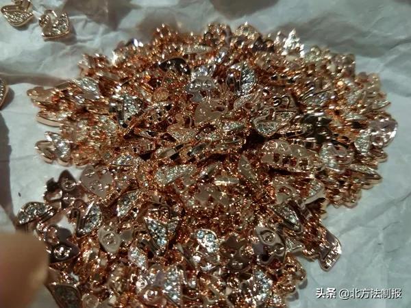 40元左右水晶饰品,水晶饰品买什么品牌