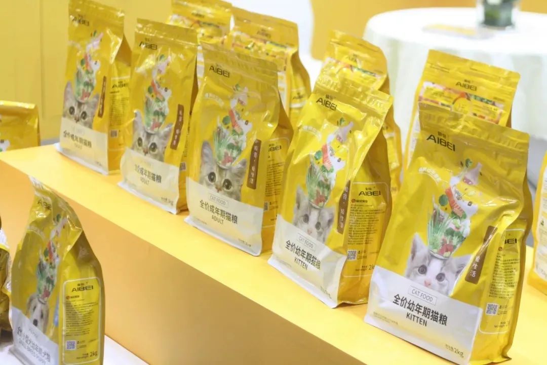 铲屎官实力,铲屎官挣钱不容易