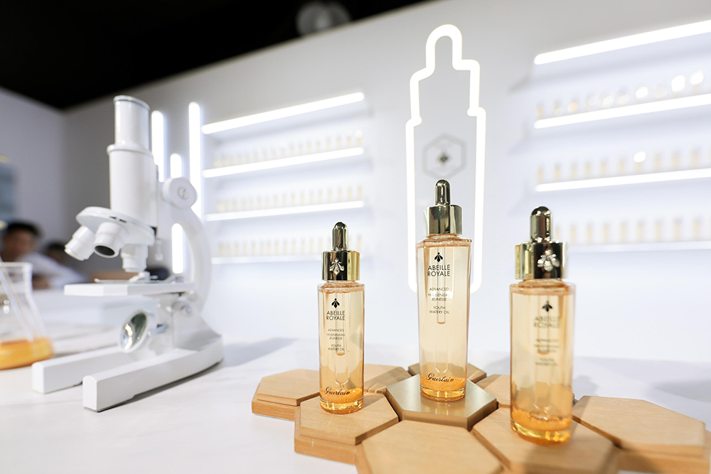 法国娇兰帝皇蜂姿黄金复原蜜官网,娇兰帝皇蜂姿复原蜜大盒子开箱