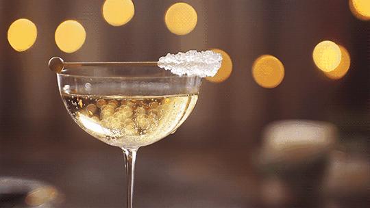 这个国在世界另一边，但铁路直通中国义乌，全民养生却熬最野的夜