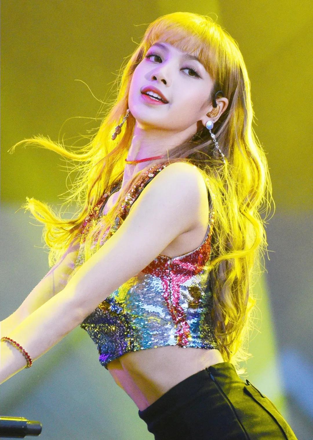 现在流行圆脸还是瓜子脸,现在是流行瓜子脸还是圆脸