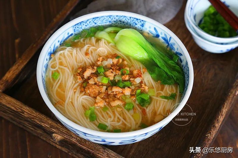 家常好吃面条肉末汤面做法,湖南早餐肉末面条的做法