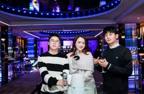 微信号被禁，《人民日报》点名批评，“咪蒙”会凉吗？