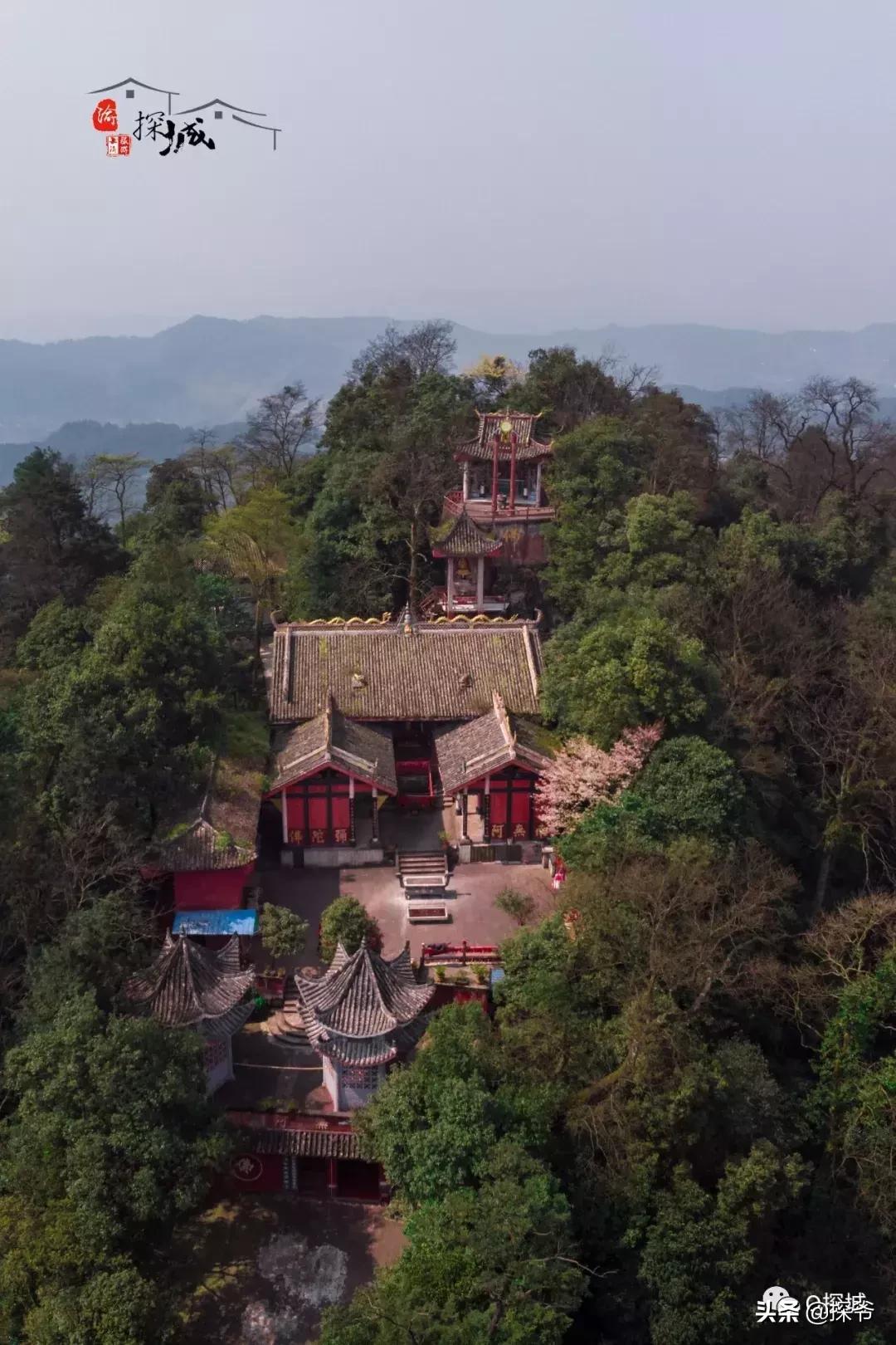 重庆爬山推荐险峻,重庆峭壁悬崖景区