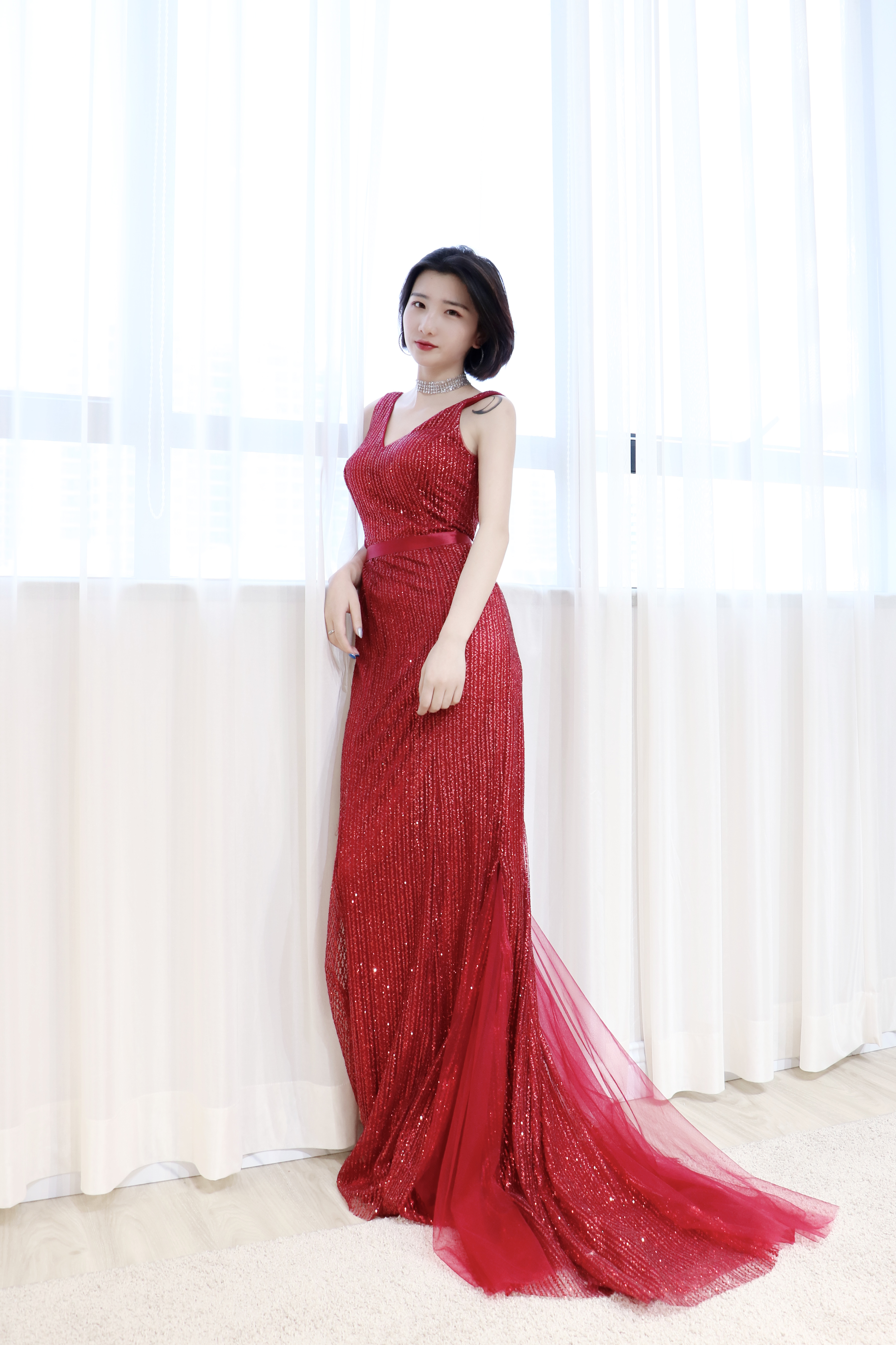 年会礼服穿什么好,年会穿哪样的礼服好看