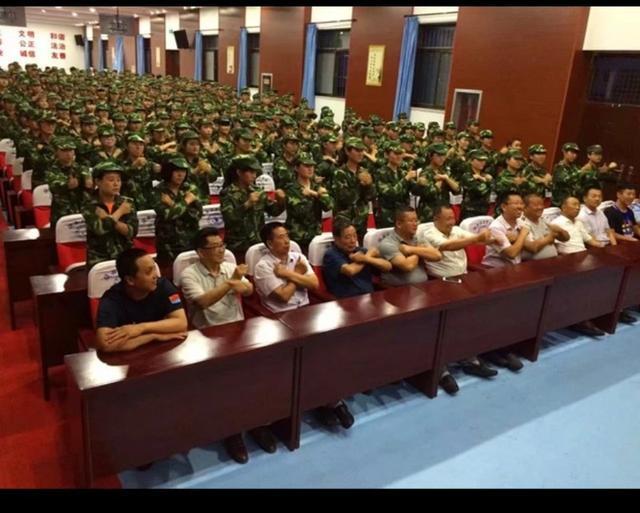 陕西工业职业技术学院招生标准,陕西正大技师学院招生办电话