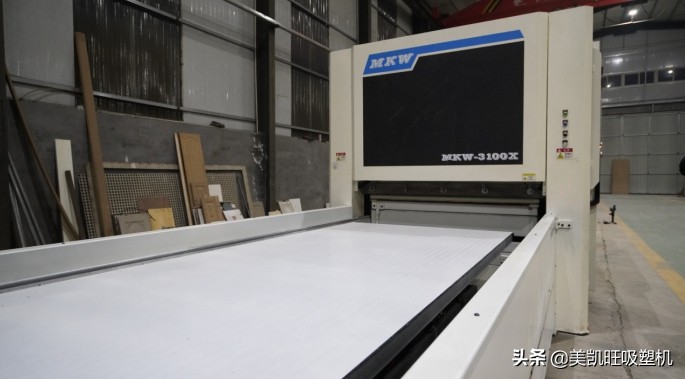 吸塑板是什么材料