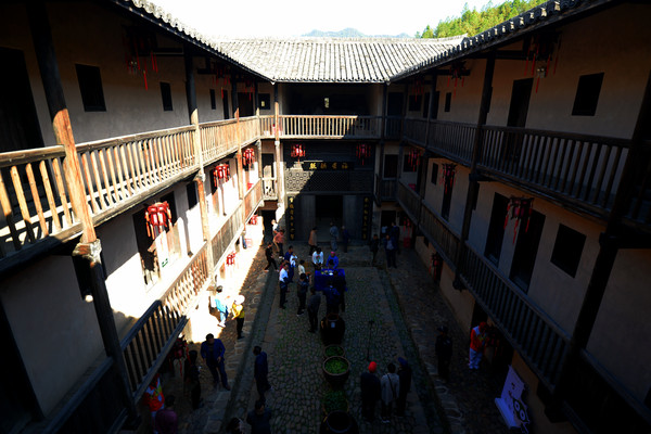 全南石为土围屋介绍,客家土围楼图片