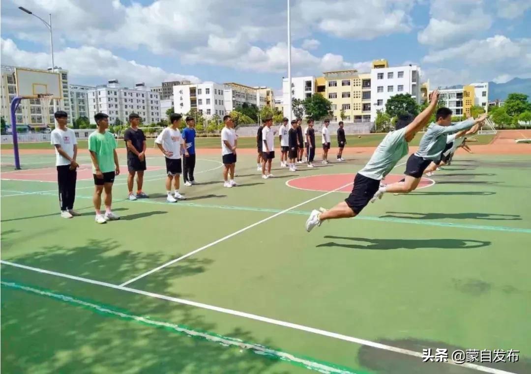 蒙自华清高中收费标准,蒙自高中招生简章