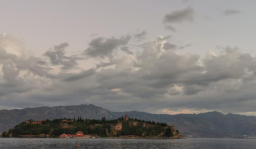 重庆抚仙湖四天三夜自助游攻略,重庆到云南抚仙湖旅游攻略