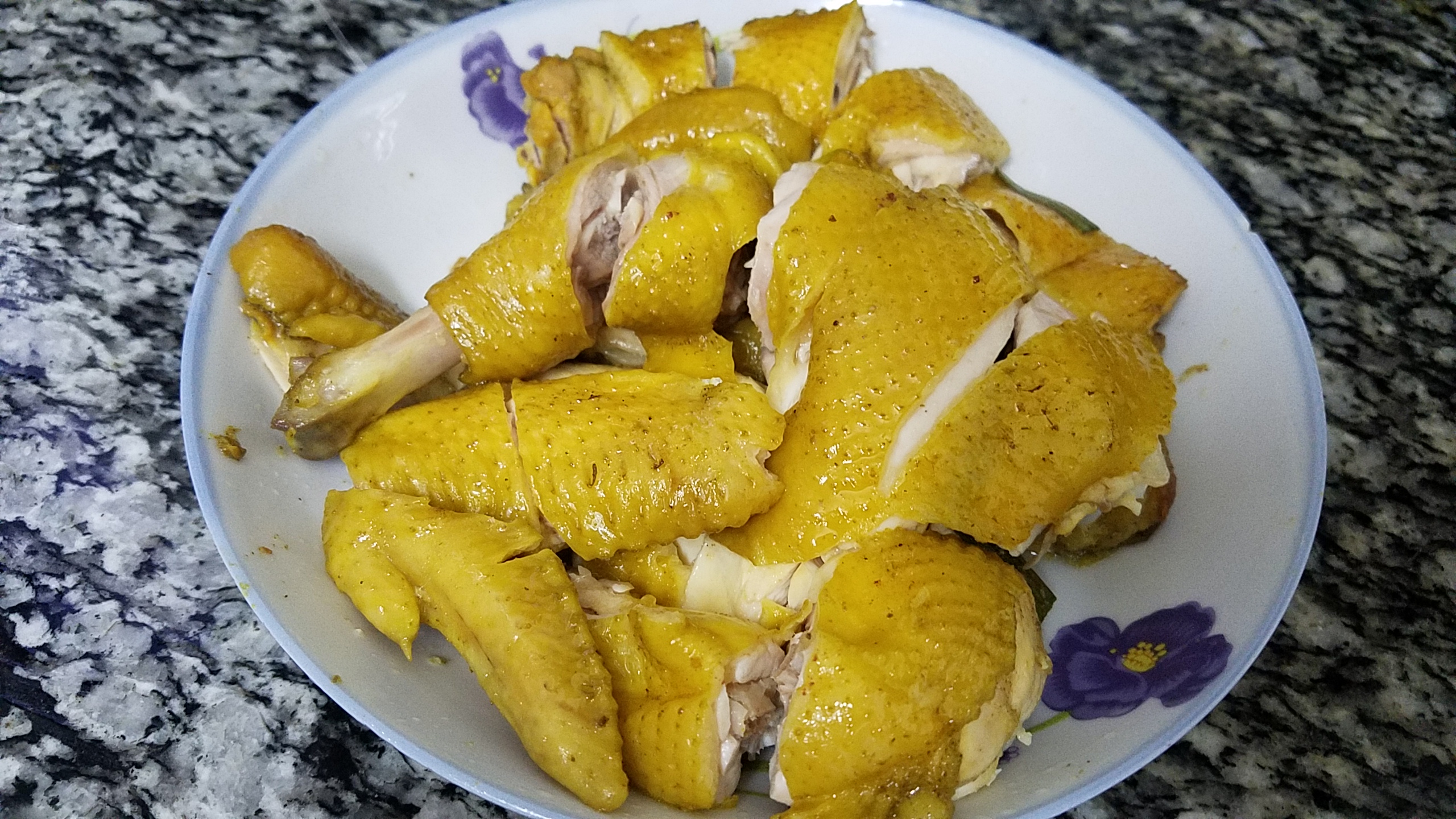 广东正宗的水煮盐焗鸡,广东用盐的盐焗鸡爪的正宗做法