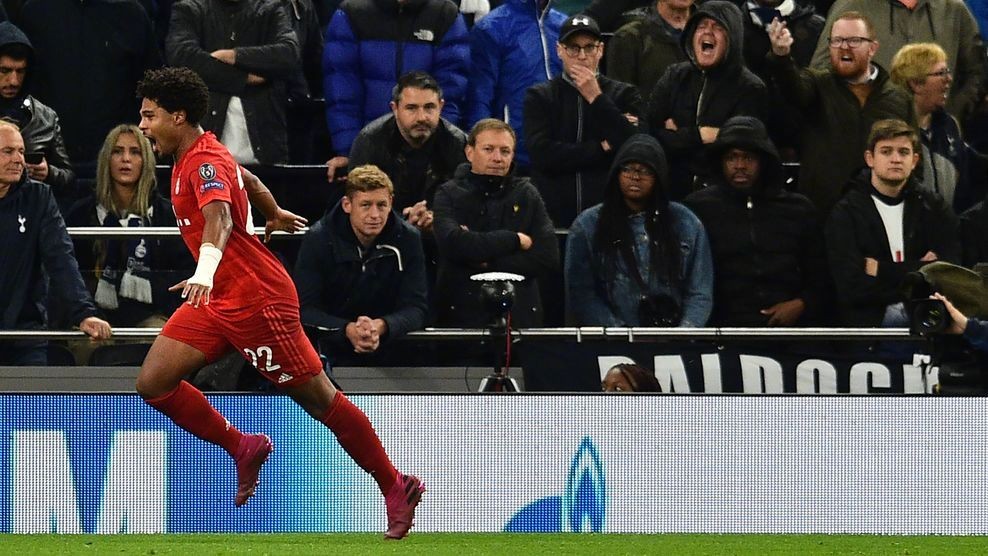 大爆发！24岁妖星上演大四喜打爆欧冠亚军，成C罗之后第1人