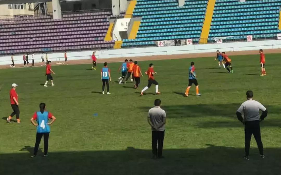 中国足协D级教练员培训班在乌市开班