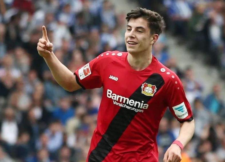 2场4助攻国足20岁新星闪耀欧洲,德国队中锋新星