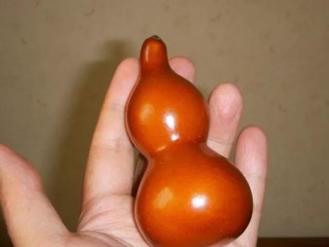 文玩葫芦能用橄榄油盘吗,文玩葫芦不上油可以盘红吗