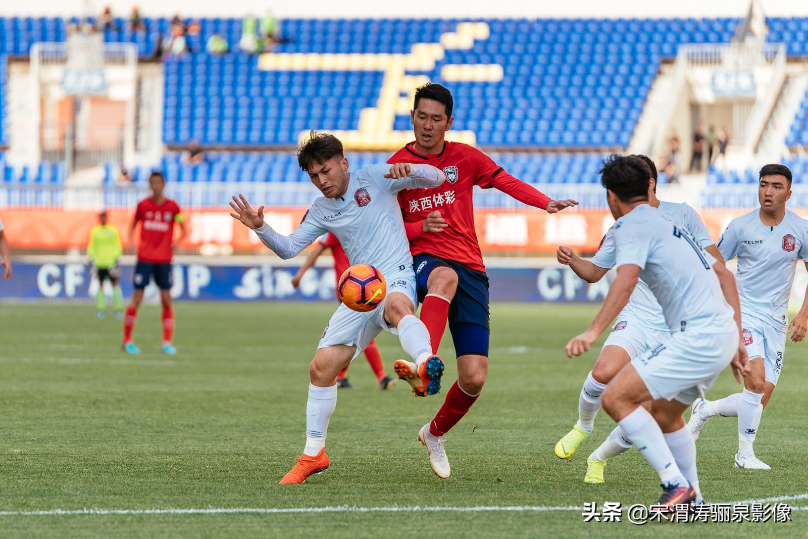 专业拍足球用什么镜头,专业足球球员拍写真