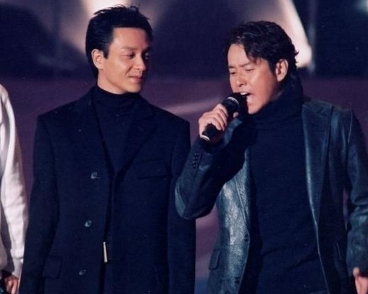 1994红磡摇滚之夜曲目,香港乐坛哪一首歌轰动歌坛