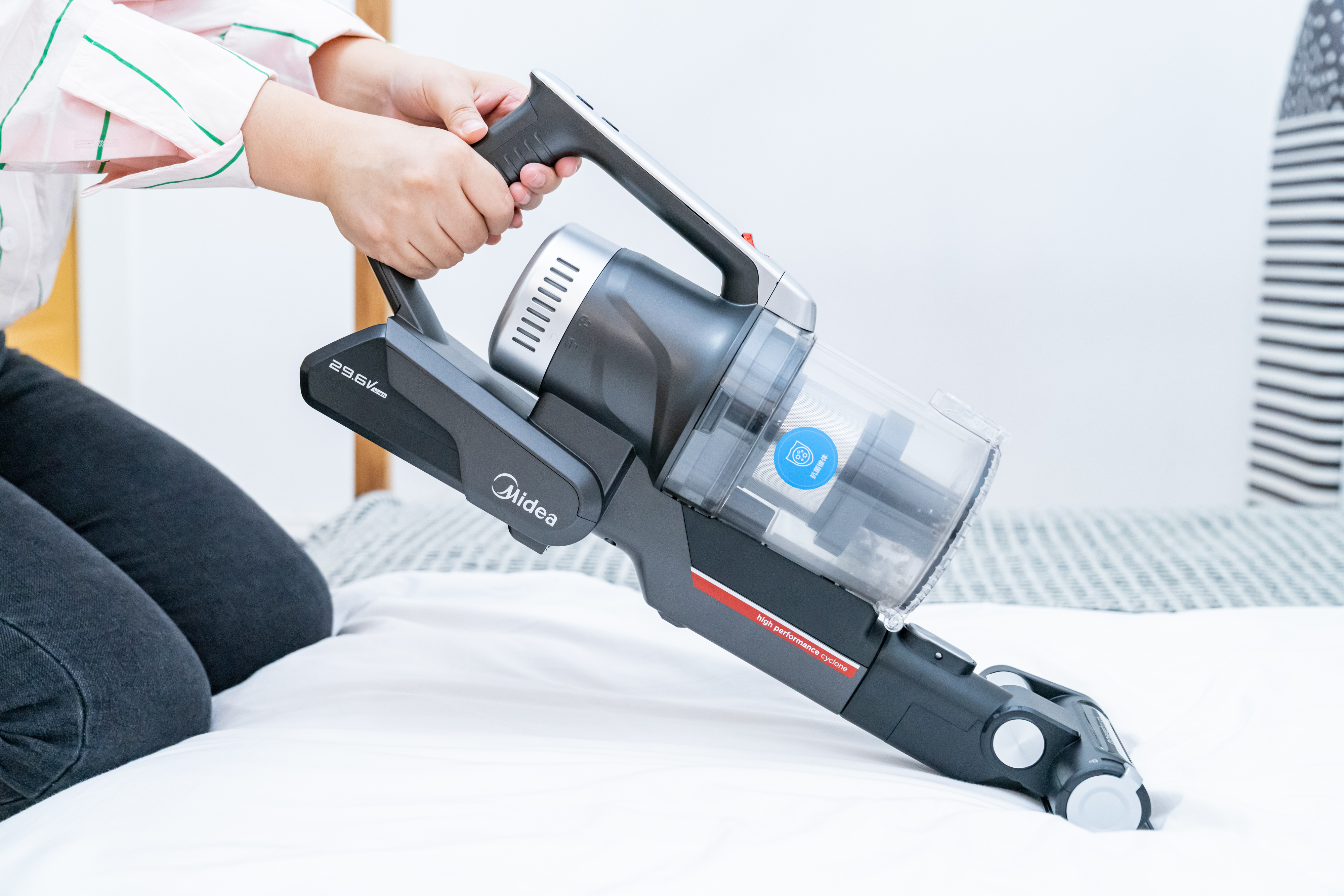 美的p7弯折吸尘器初体验,美的吸尘器深度清洁