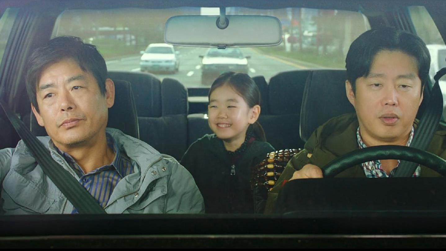 一上映就夺得韩国电影票房冠军，赶超《阿凡达》的纪录，不容错过