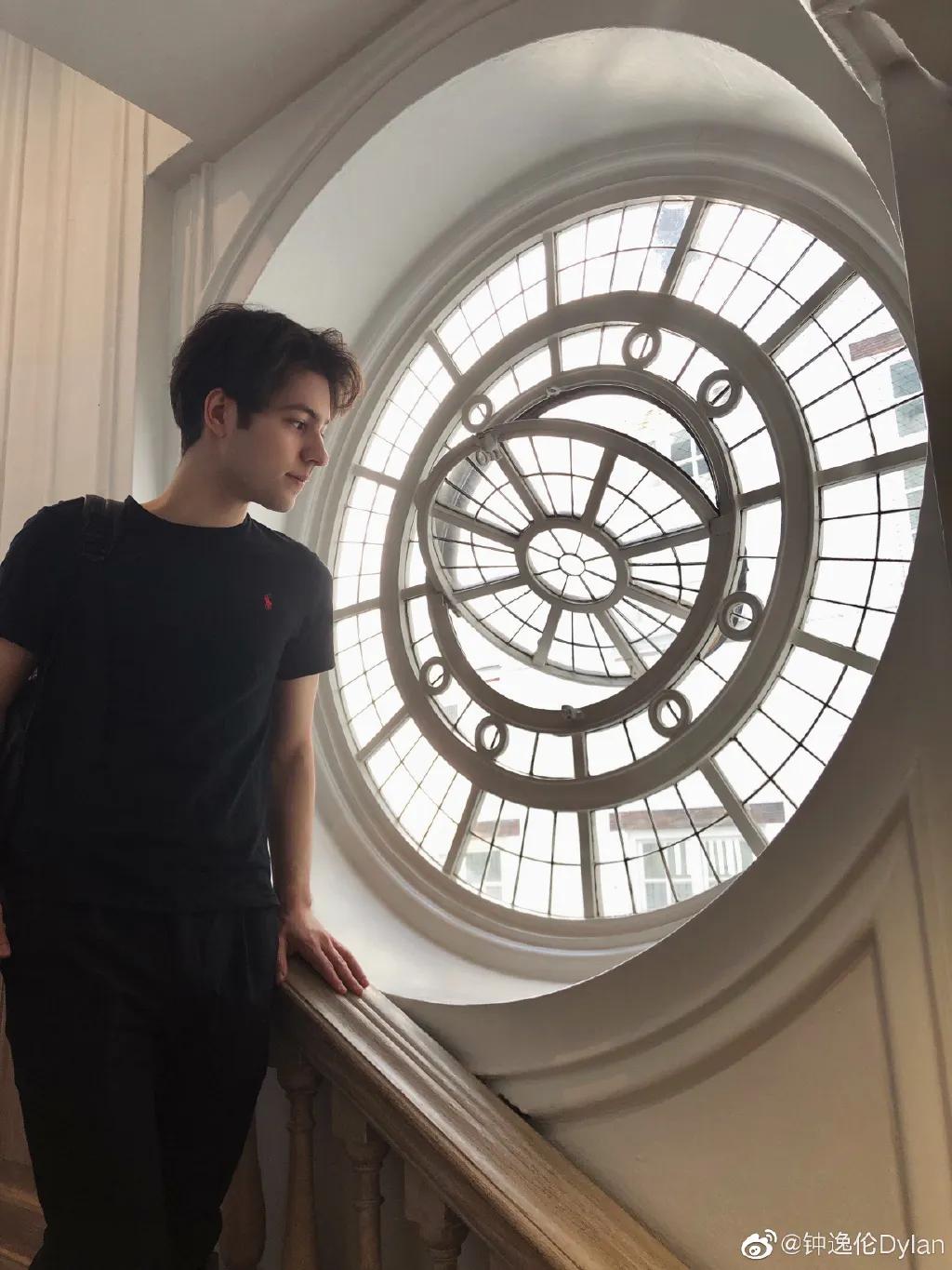 中国人民大学最帅留学生!一开口东北话十级:哎呀妈呀,老帅了