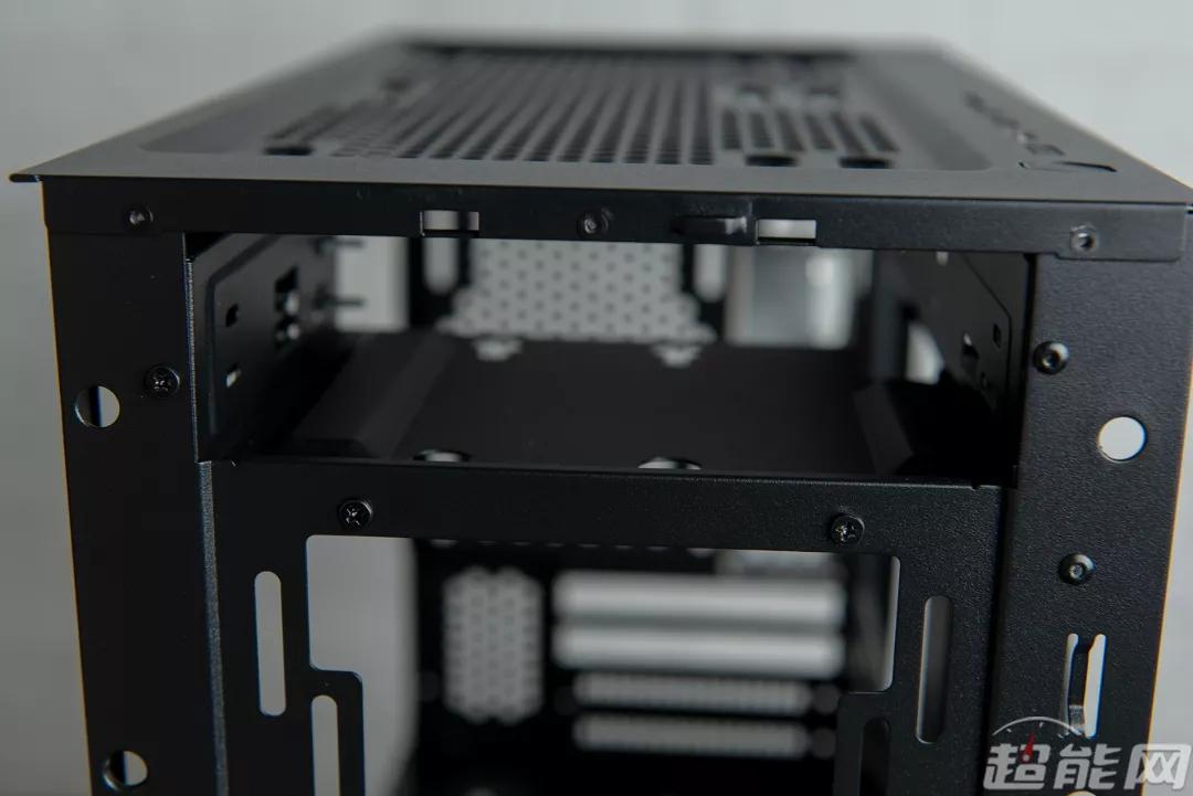 酷冷至尊silencio机箱,酷冷至尊非侧透静音机箱