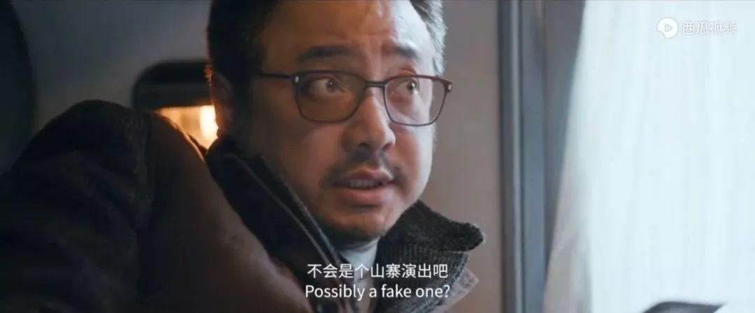 一边哭一边笑但不是很想笑,一边笑一边哭的厉害