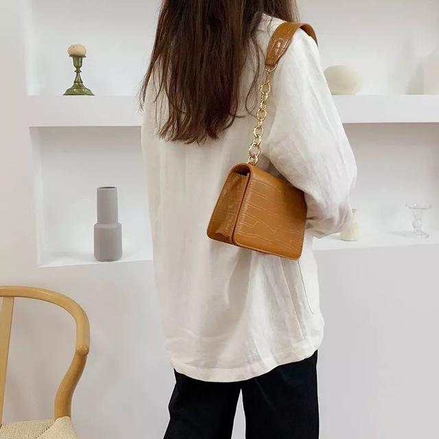 教你用批发价买衣服包包,10元批发衣服包包