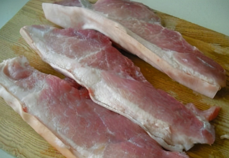 腌腊肉怎么放盐合适,腌腊肉的放盐比例是多少