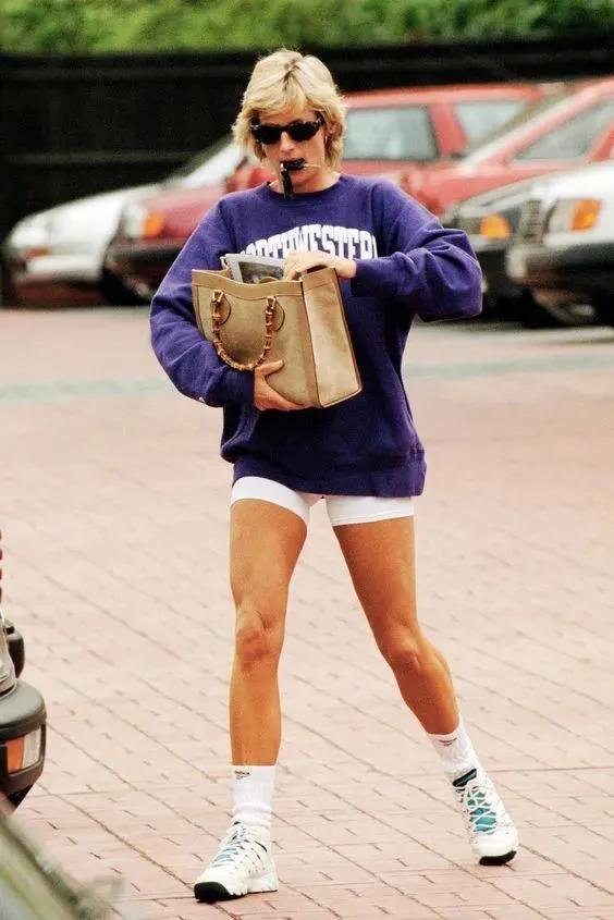 瑜伽网球服穿搭,瑜伽运动服款式