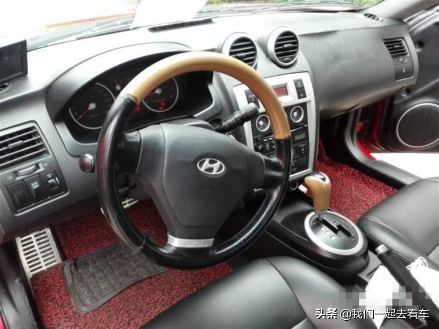 农村小伙花5万买合资车,农村小伙花40万买摩托车