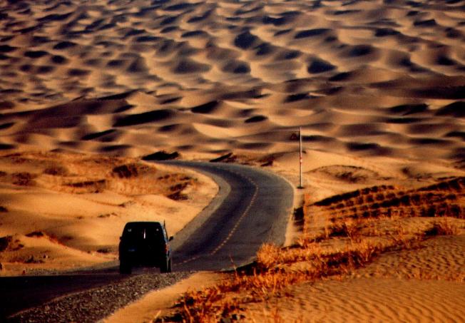 第一次去南疆旅游怎么玩,旅游去南疆好还是北疆好