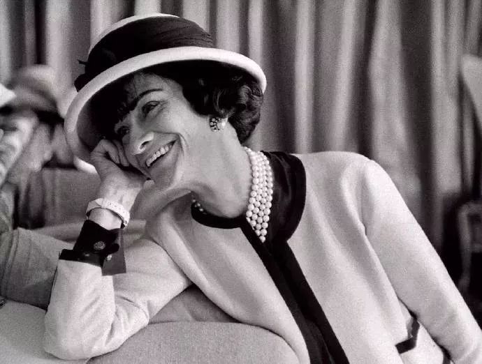 可可香奈儿简介,可可香奈儿的传奇一生