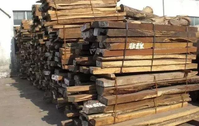 你们知道吗？非洲酸枝只是实木，不是红木