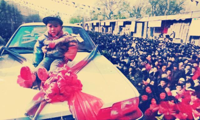 90年代掀起全民抓奖狂潮,90年代抓彩票现场