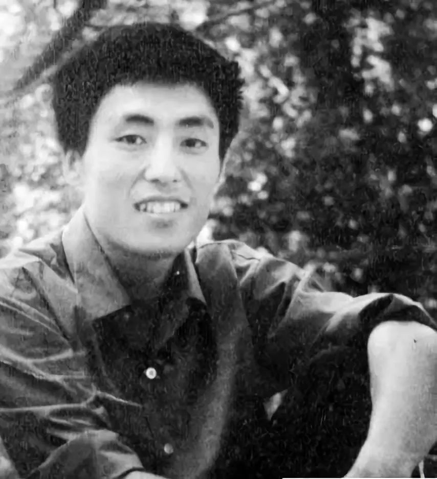 5年连生3胎，长相平平的陈婷凭啥成为张艺谋最后的女人？