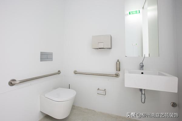 壁挂式马桶优缺点,壁挂式普通马桶的优缺点